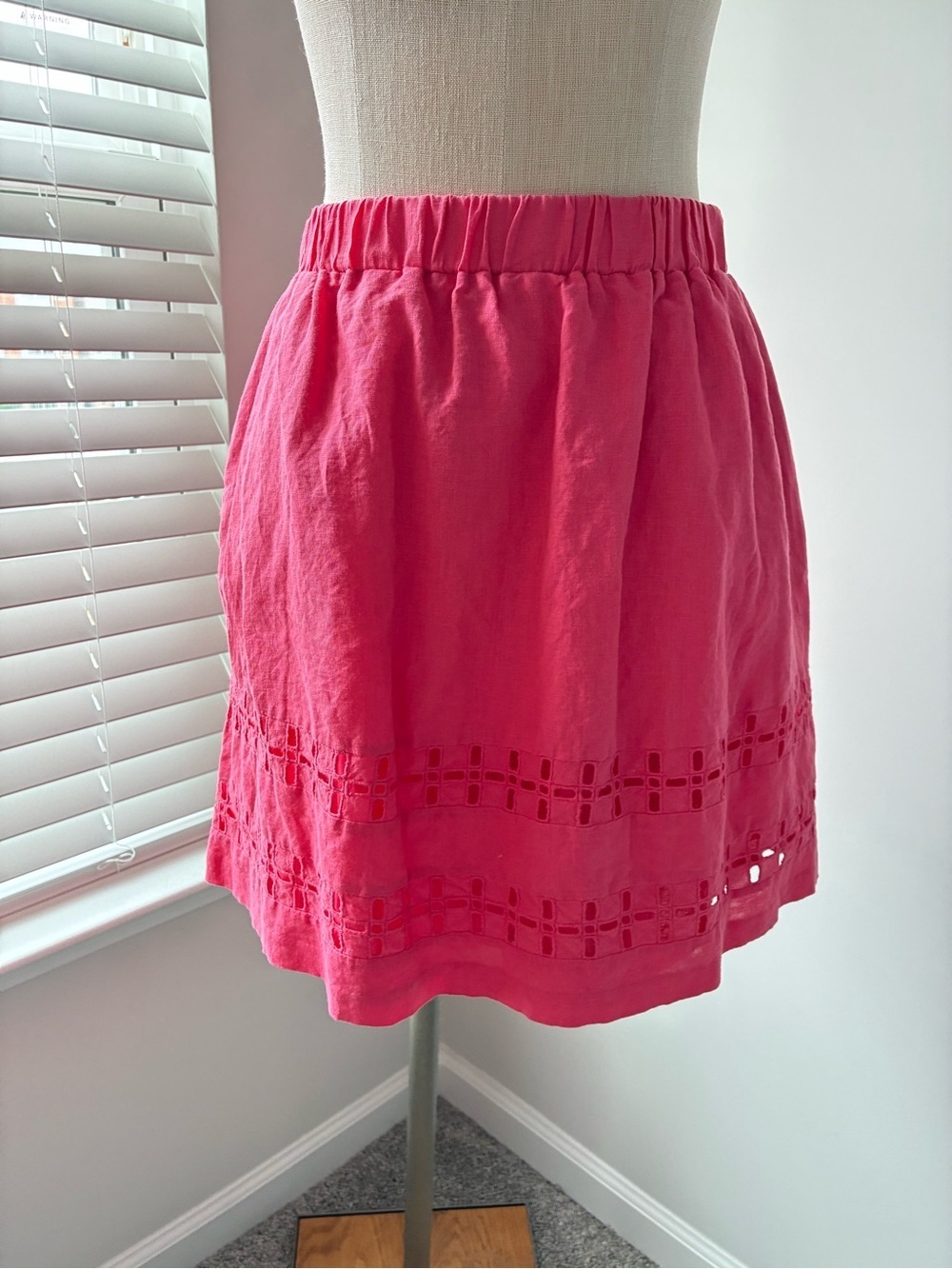 Crown & Ivy Women's Linen-Blend Pink Eyelet A-Line Skirt